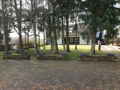 EIFEL - Mithilfe - Renovierung - Gartenarbeit