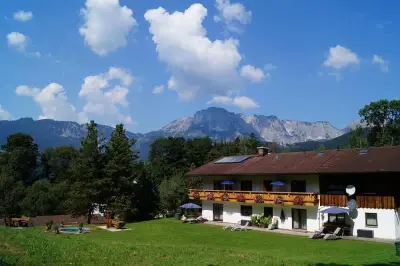 Gästehaus Schmuckenhof der Sommer kommt