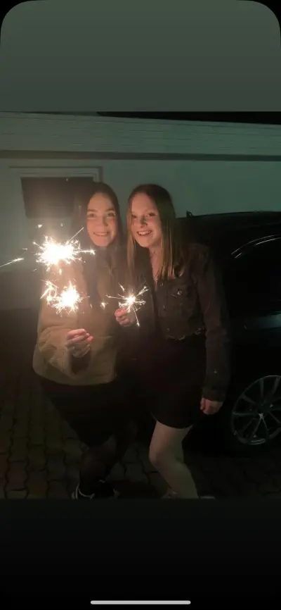 Maya & Jenny