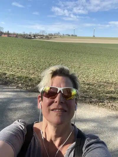 Sandra Hasenhauer