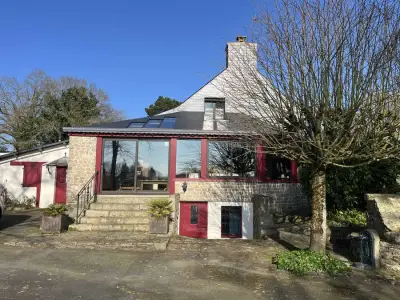 Bretagne mit lokalen Tipps entdecken (15 Min vom Meer, WLAN,...)