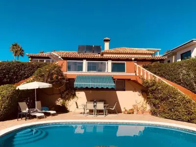Villa am Meer mit spektakulärer Aussicht – Bild 3
