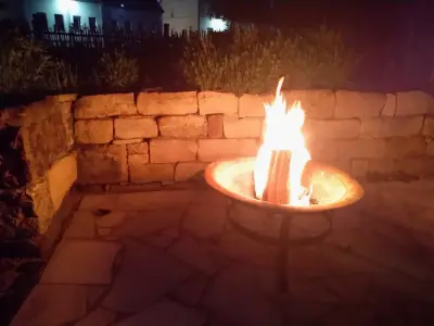 Holzhaus mit Garten – Bild 5