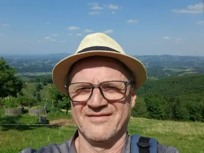 Peter – photo 2